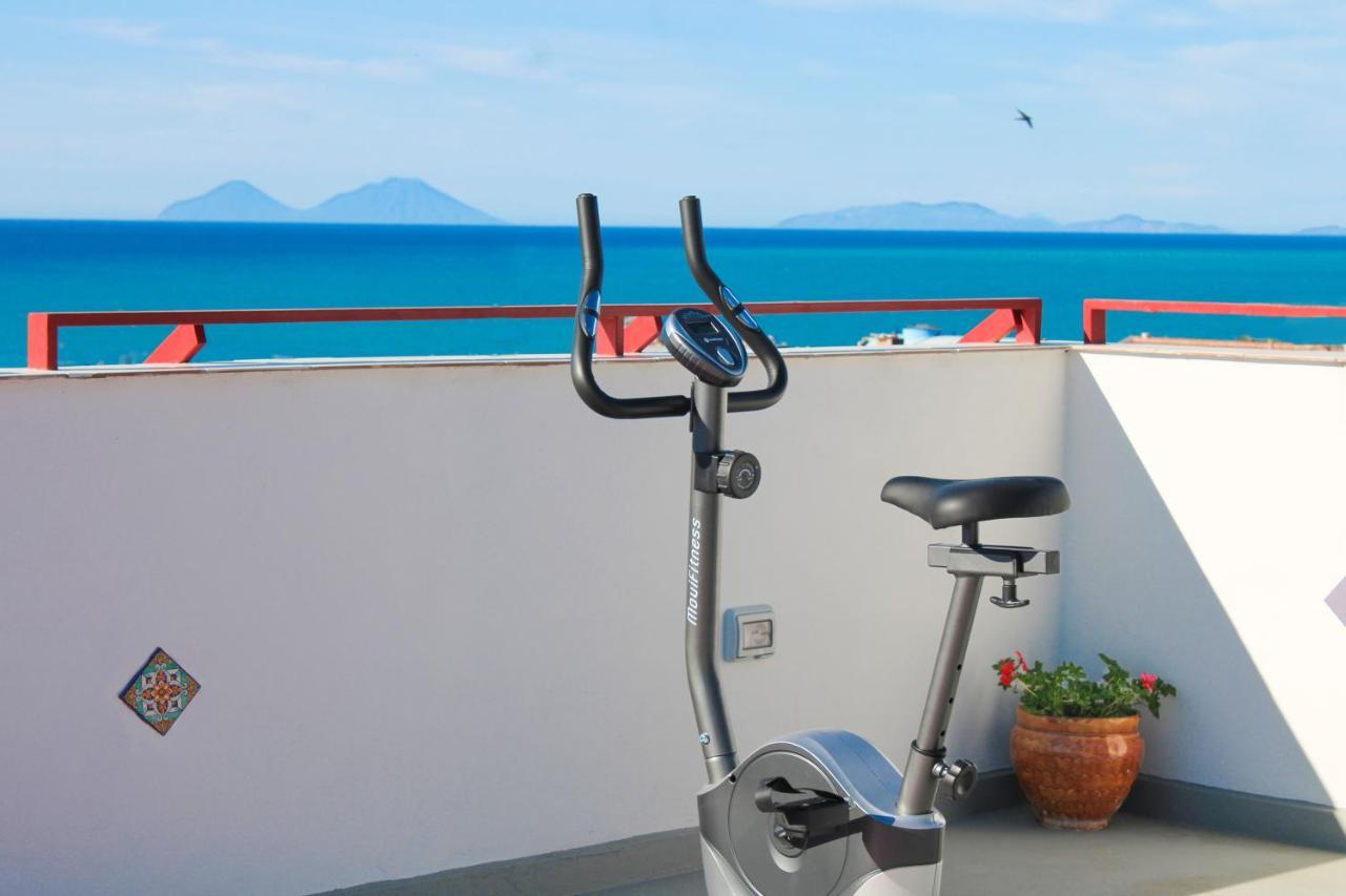 Duca D'Aosta Terrace, Skypool & Sauna แอคเควโดลชิ ภายนอก รูปภาพ